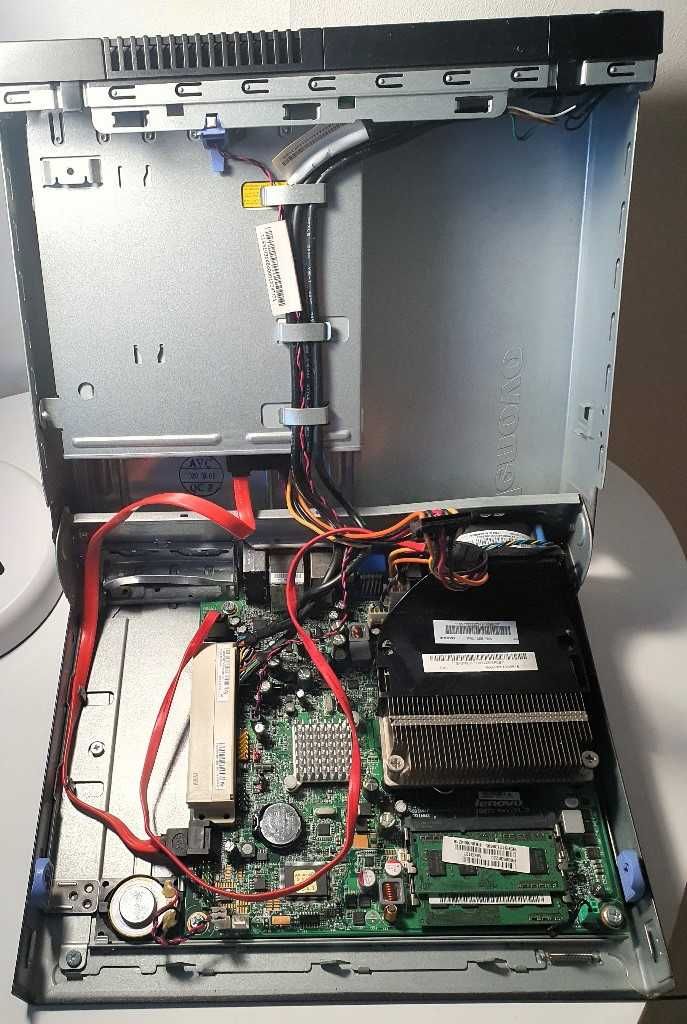 Komputer Lenovo ThinkCentre M90p + zasilacz