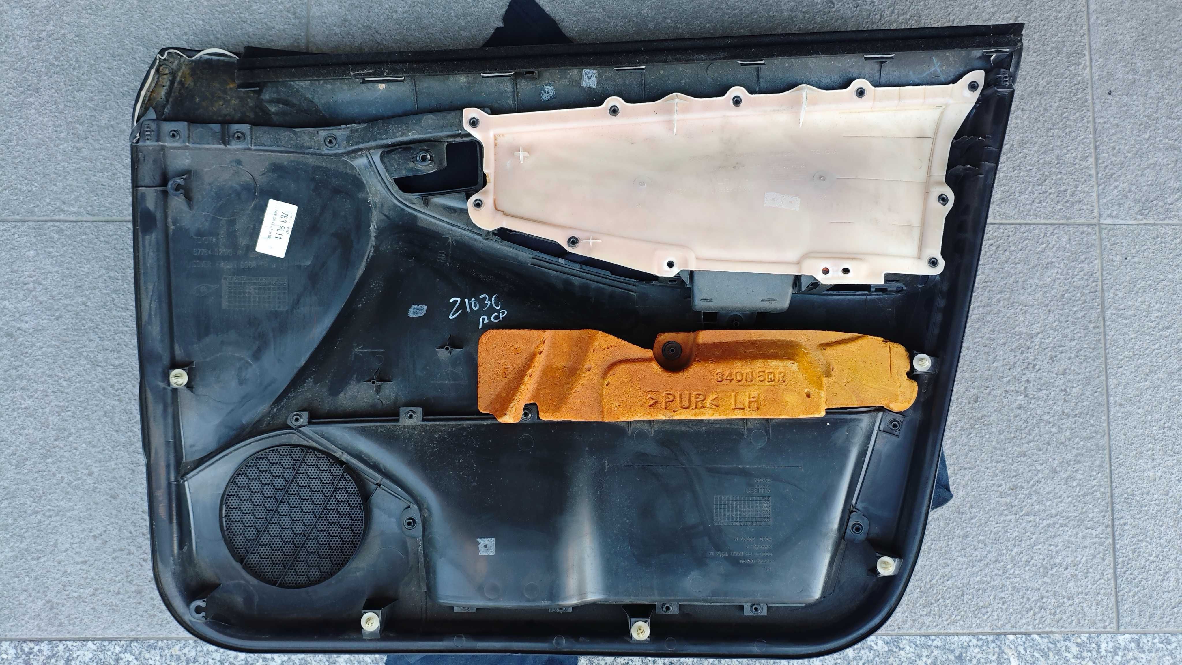Forra da porta do condutor Toyota Corolla e120