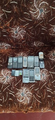 Мобільні телефони