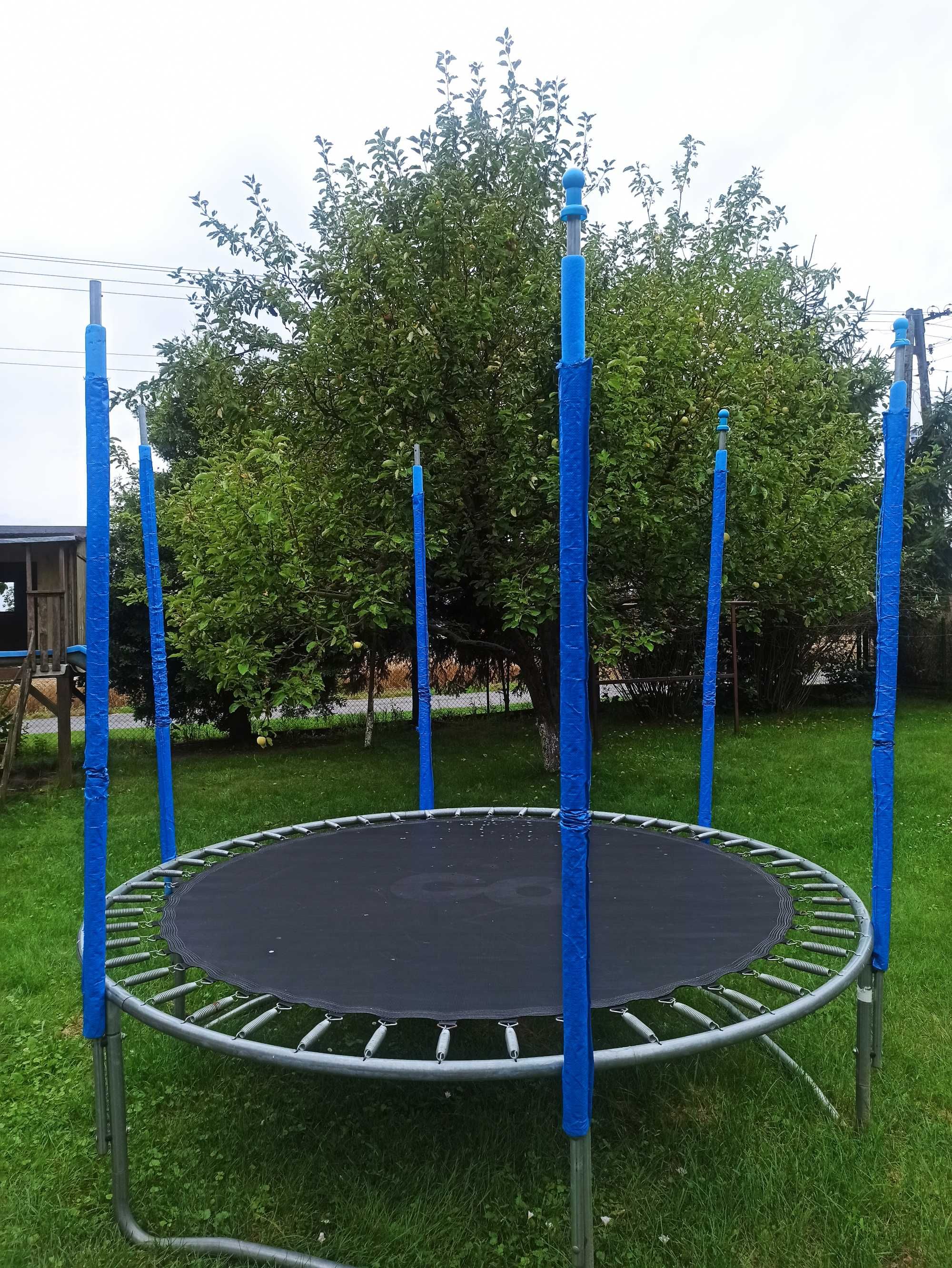 Trampolina ogrodowa