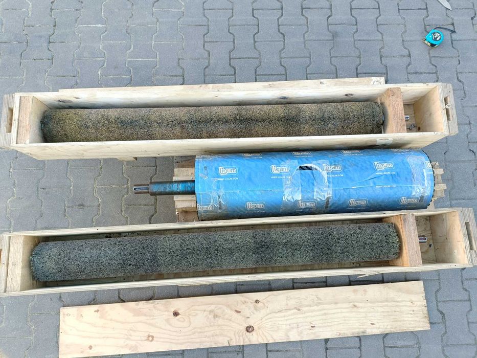 Szlifierka szerokotaśmowa 110 wał ryflowany 900 szczotkowy 1400