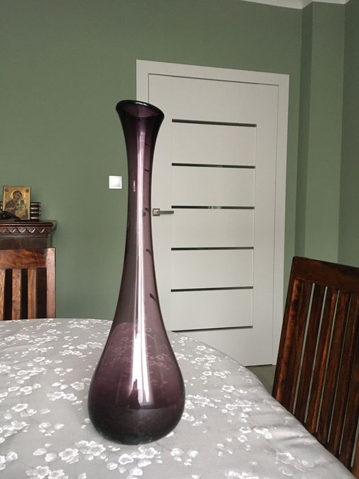 Duży fioletowy wazon z XX wieku
