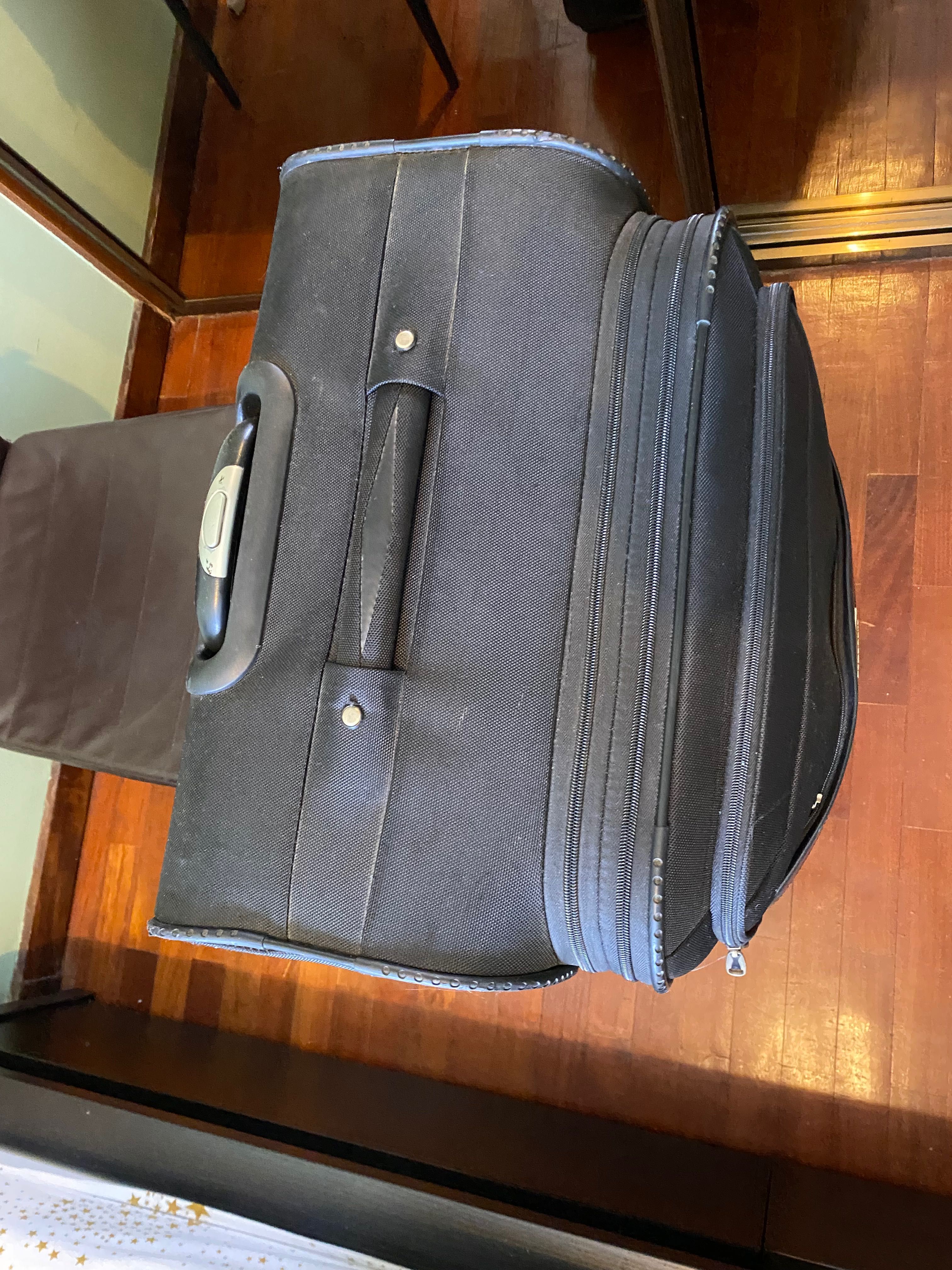 Mala de viagem samsonite preta 32kg grande