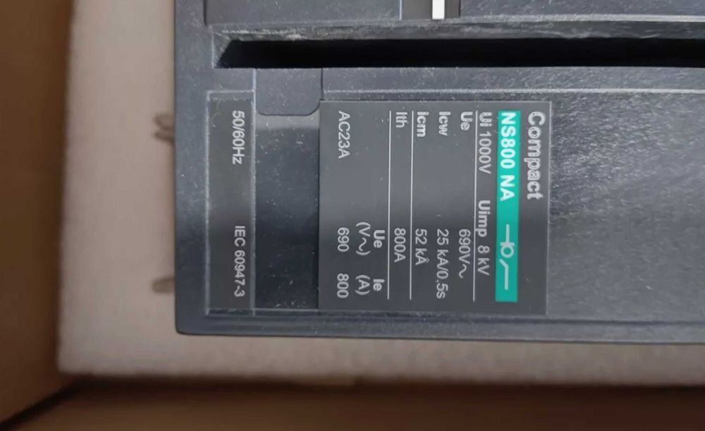 Interruptor motorizado 4x800A Schneider