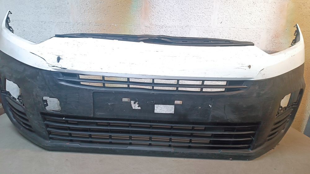 Vendo parachoque de frente citroen Berlingo ano 2019/23