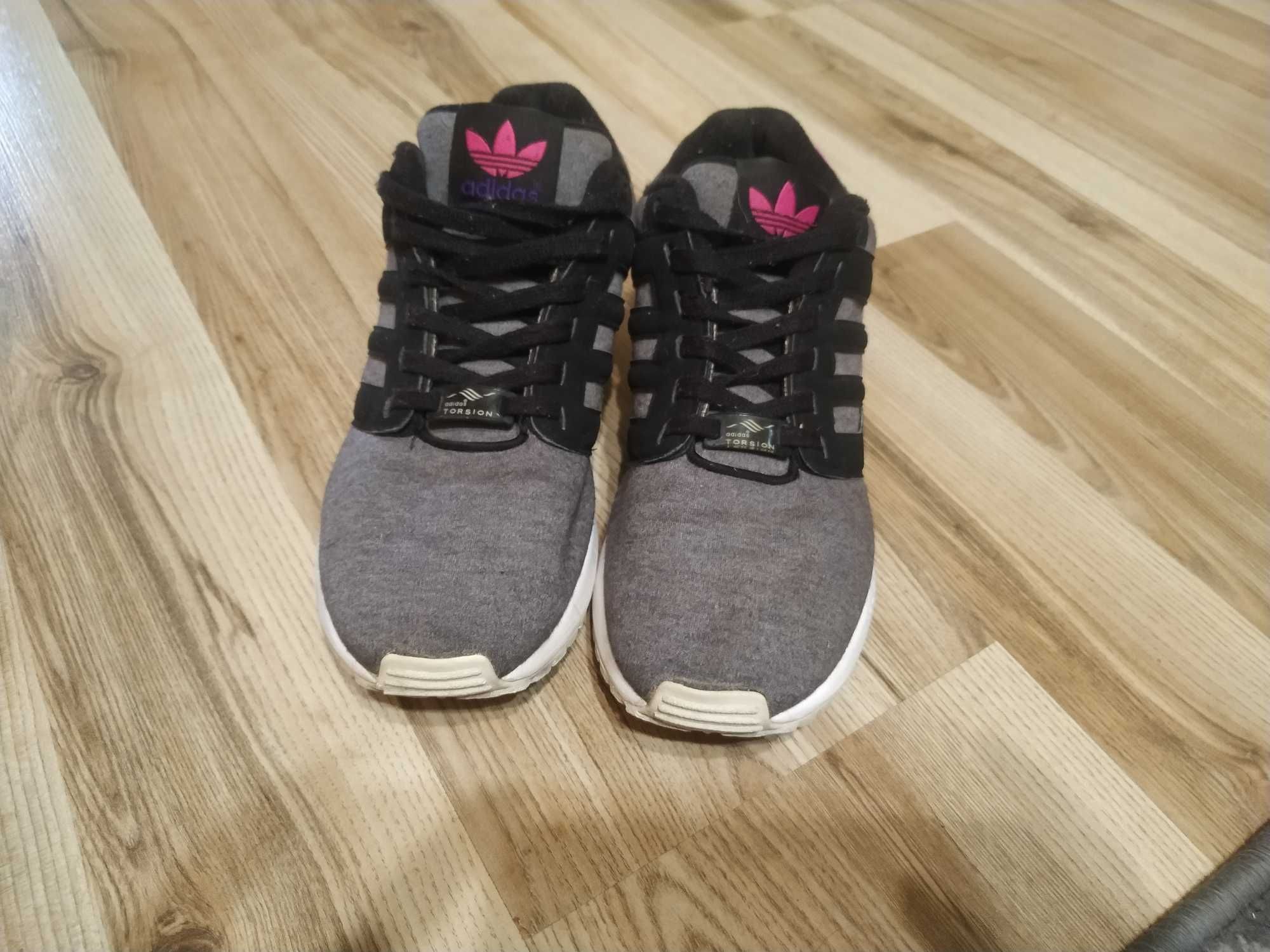 Кроссовки adidas torsion оригинал размер 38.