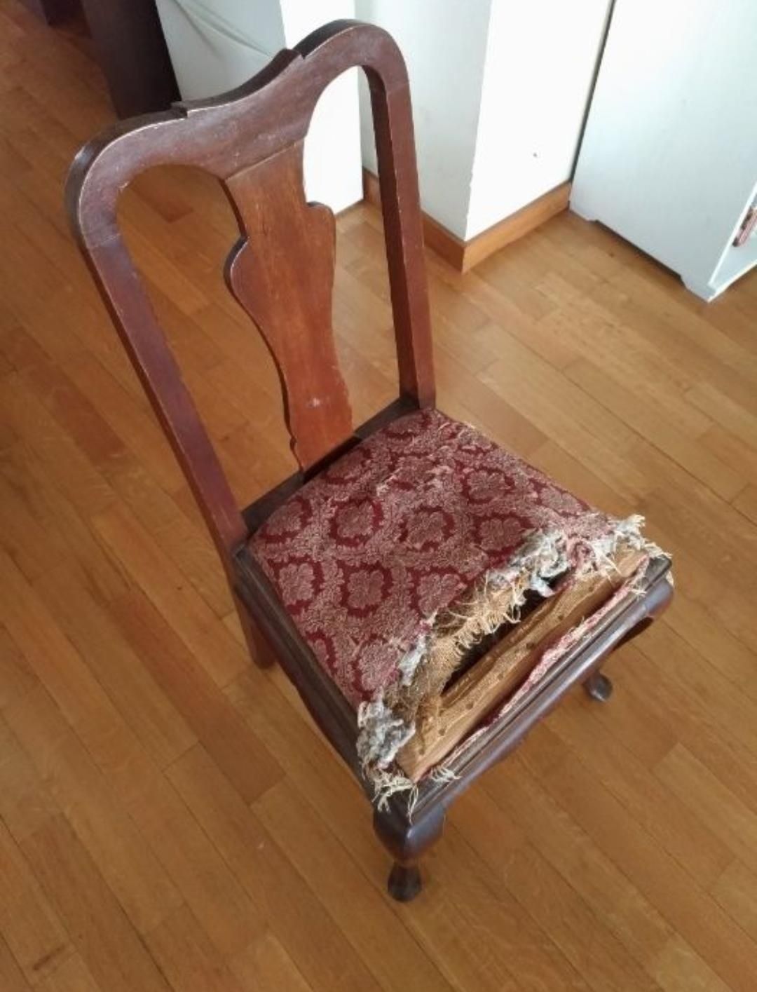 Cadeiras em madeira - para recuperar/restaurar
