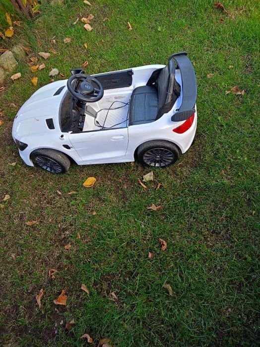 Sprzedam samochód dla dziecka Mercedes