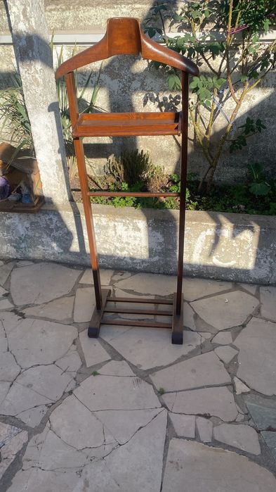 Begaleiros em madeira macica