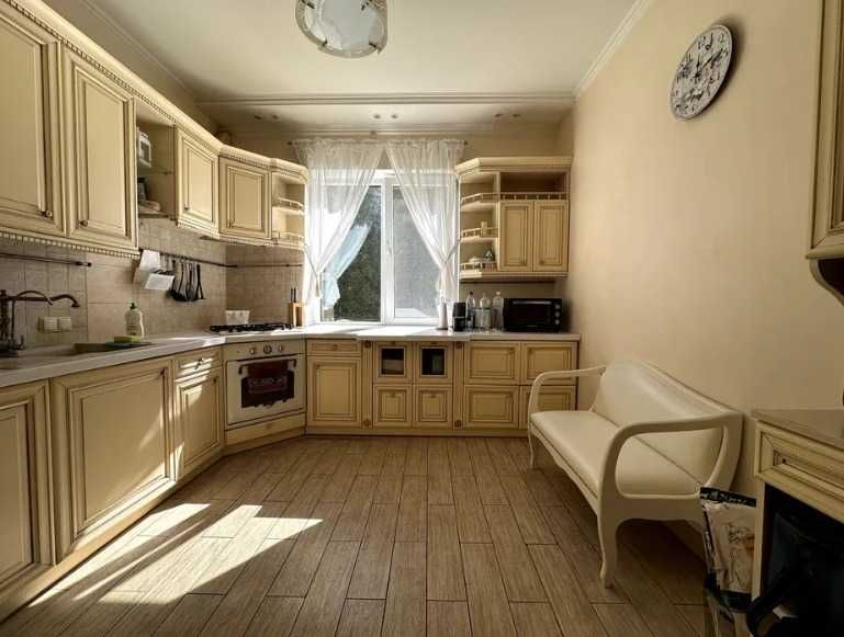 Продаж Будинок 330м2 12 сот Романків поруч Сонячна Долина Ходосівка