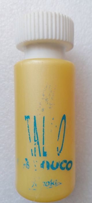 Peças para reposição e roupas Nenuco.