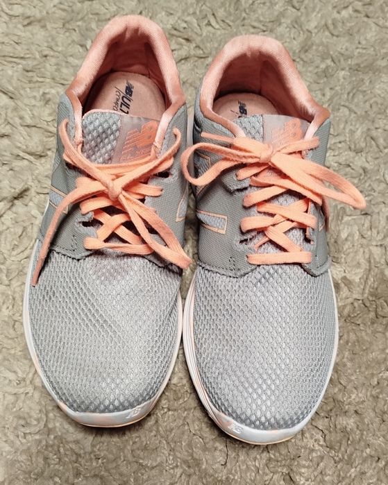 Buty sportowe damskie New Balance rozmiar 38 stan bardzo dobry