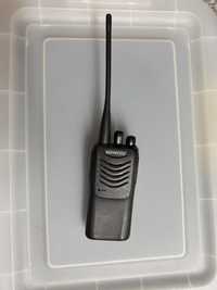 Radios “walkie talkie” profissionais. Kenwood TK3000.