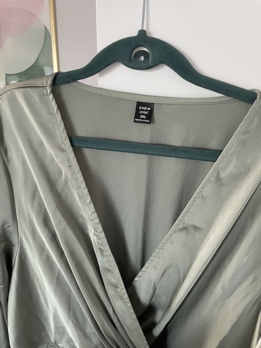 Elegnacka asymetryczna satynowa midi sukienka Shein 2XL / 48-50