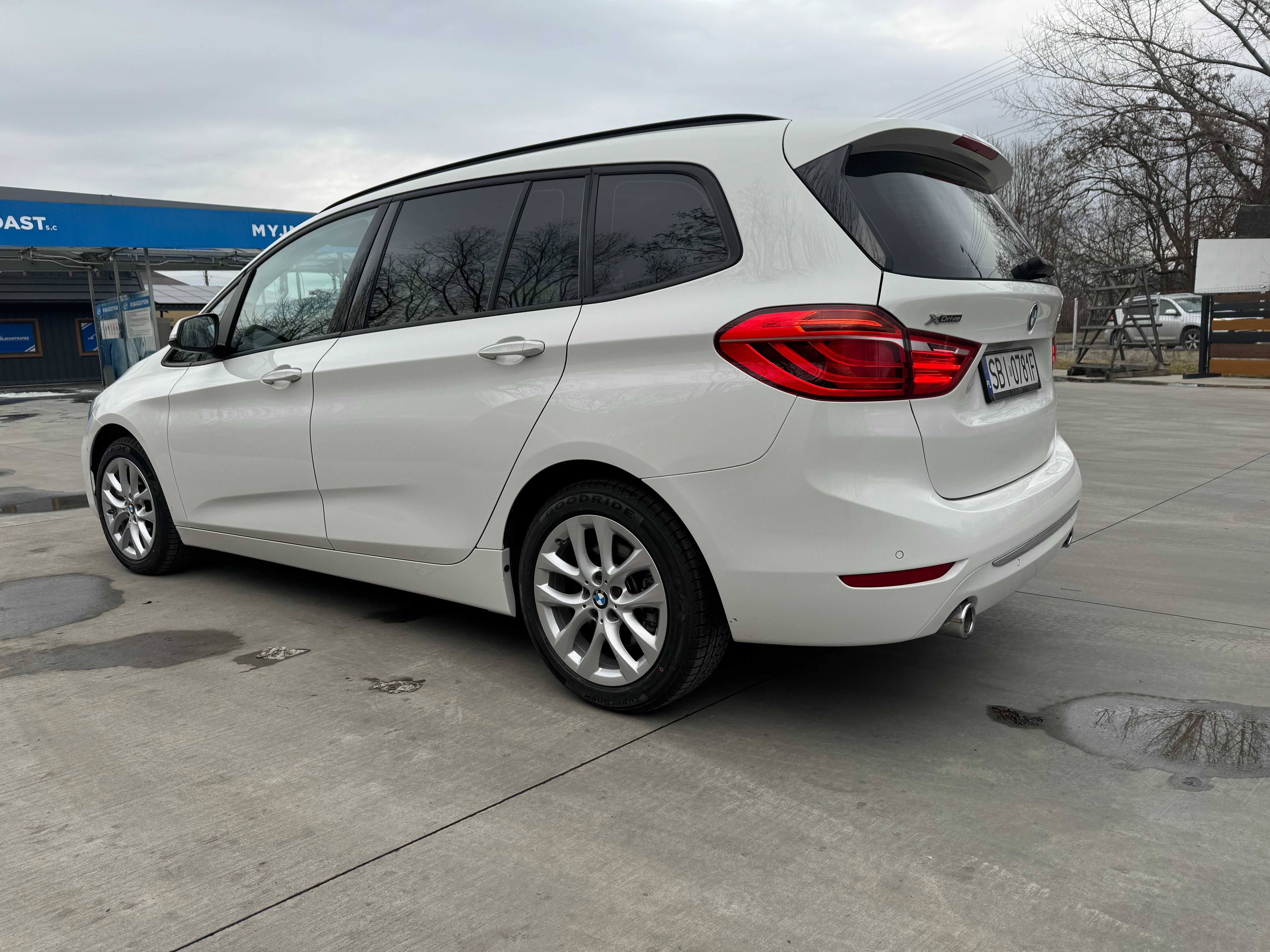 BMW  2 F46 Xdrive (4x4) GRAN TOUER 220D