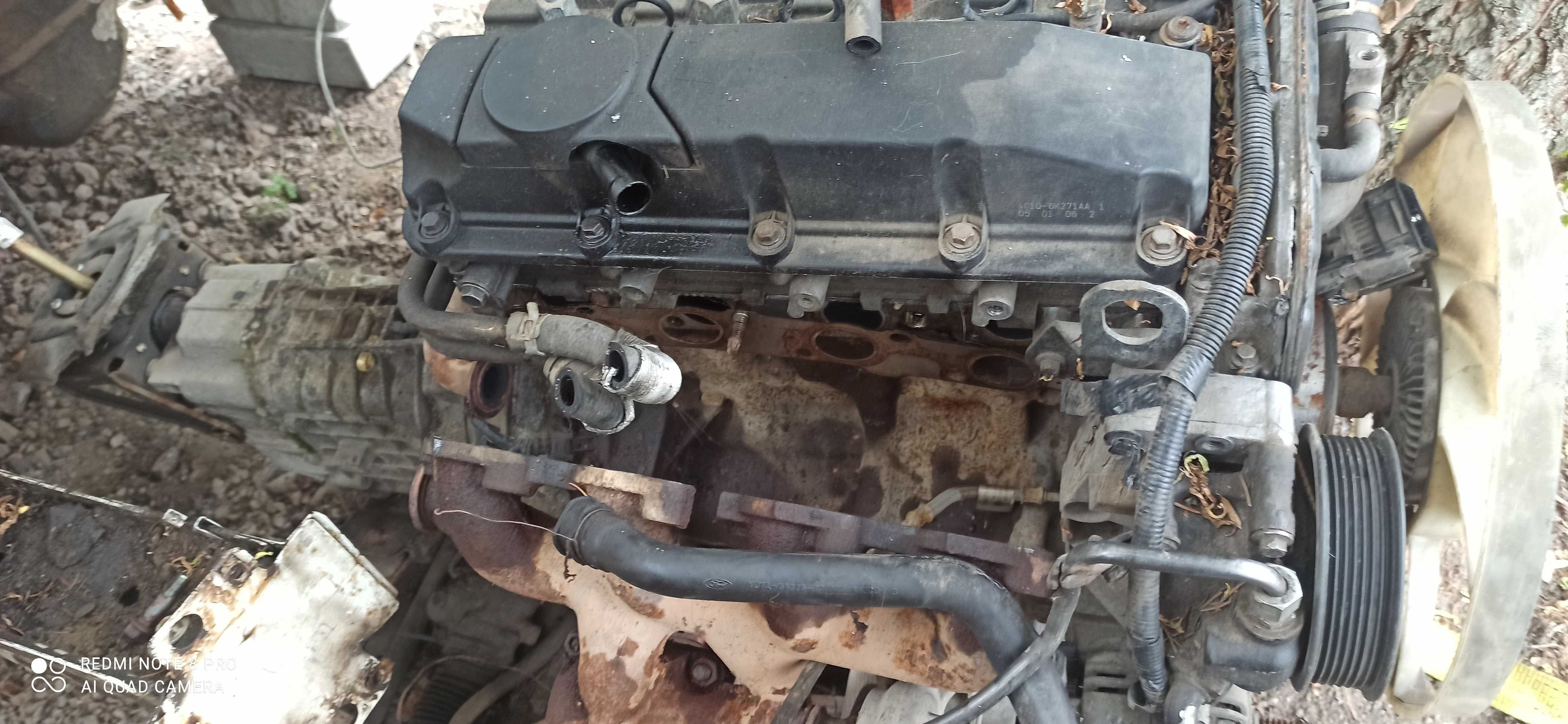 Silnik 2, 4  ze skrzynią biegów Ford transit 2005