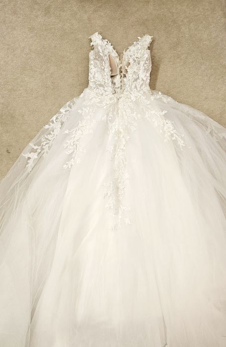 Продам весільну сукню Berta radelli