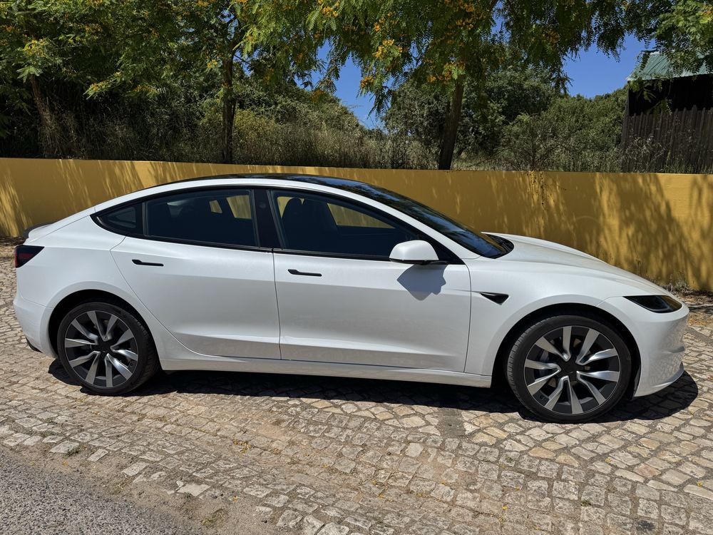 Tesla model 3 Highland