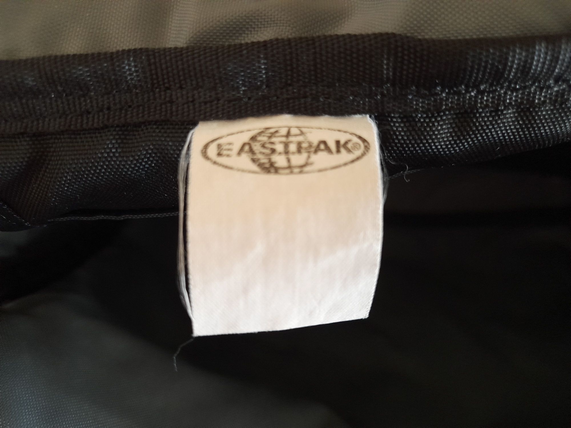 Мессенджер Сумка Eastpak Оригинал как новая