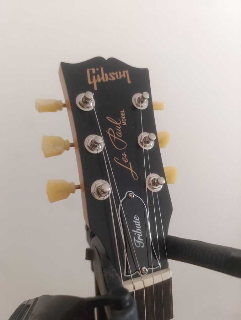 Gibson les paul tribute