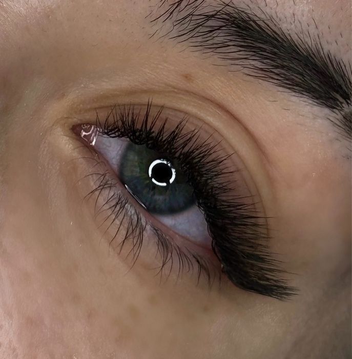 Нащивание ресниц / нарощення вій