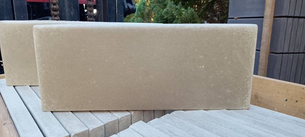 Obrzeża betonowe gładkie