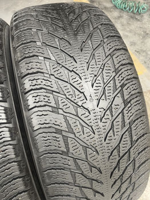 Шинии зимові R17 265 65 Nokian Склад Осокорки RLX