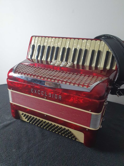 Akordeon włoski Excelsior 80basów.
