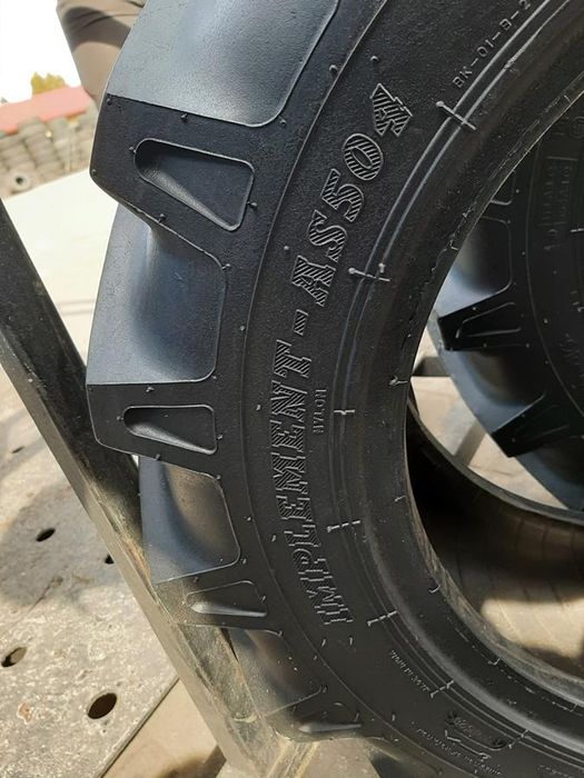 2x Opona używana 9.0/70-16 ; 230/70-16 9.0/70R16 BKT 300zł(szt.) W4337