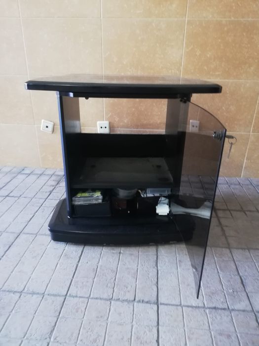Móvel de TV usado