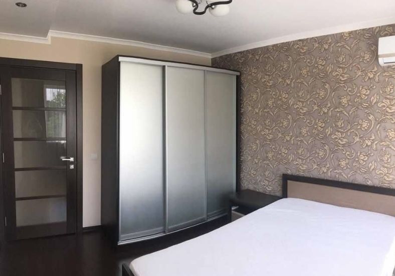 Продам 3 к кв Слобожанский  Калиновая пересечение хорошее расположение