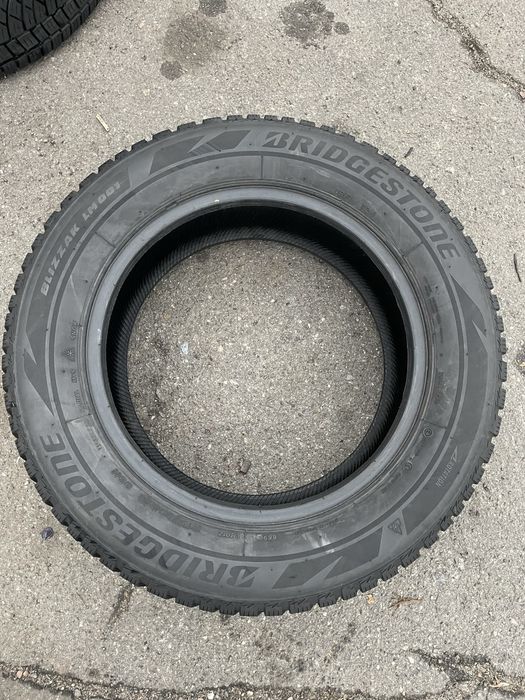 215/60 R16 Bridgestone Blizzak LM001 /4шт./ 2024 рік/ як нові