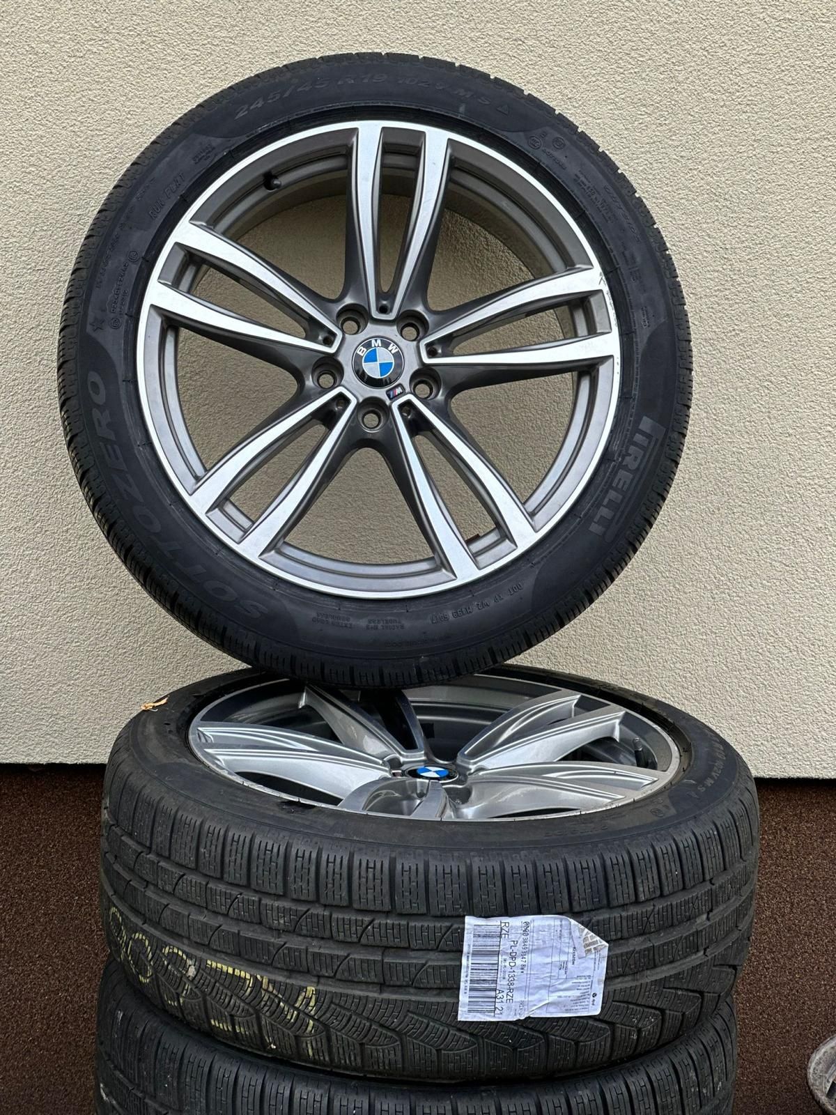 Koła felgi 19 cali BMW G11 G12 z oponami zimowymi Pirelli