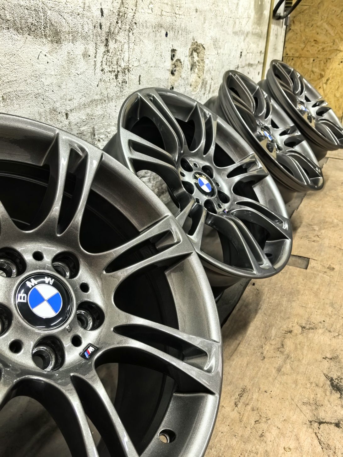 Alufelgi Bmw 18" styling 350 M-pakiet f10 f30 e90 e60 5x120 Oryginał