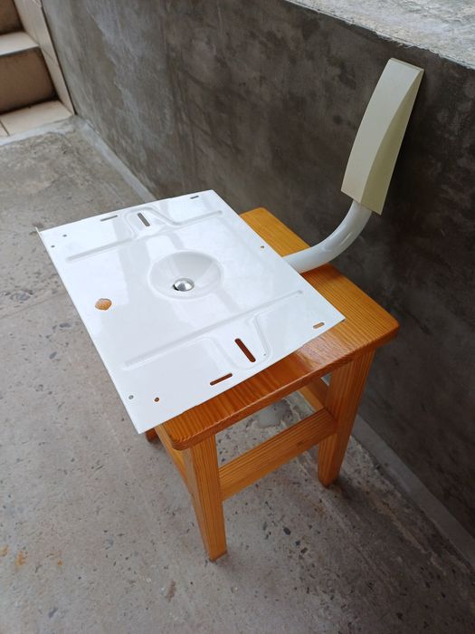 Підставка/ кріплення для телевізора