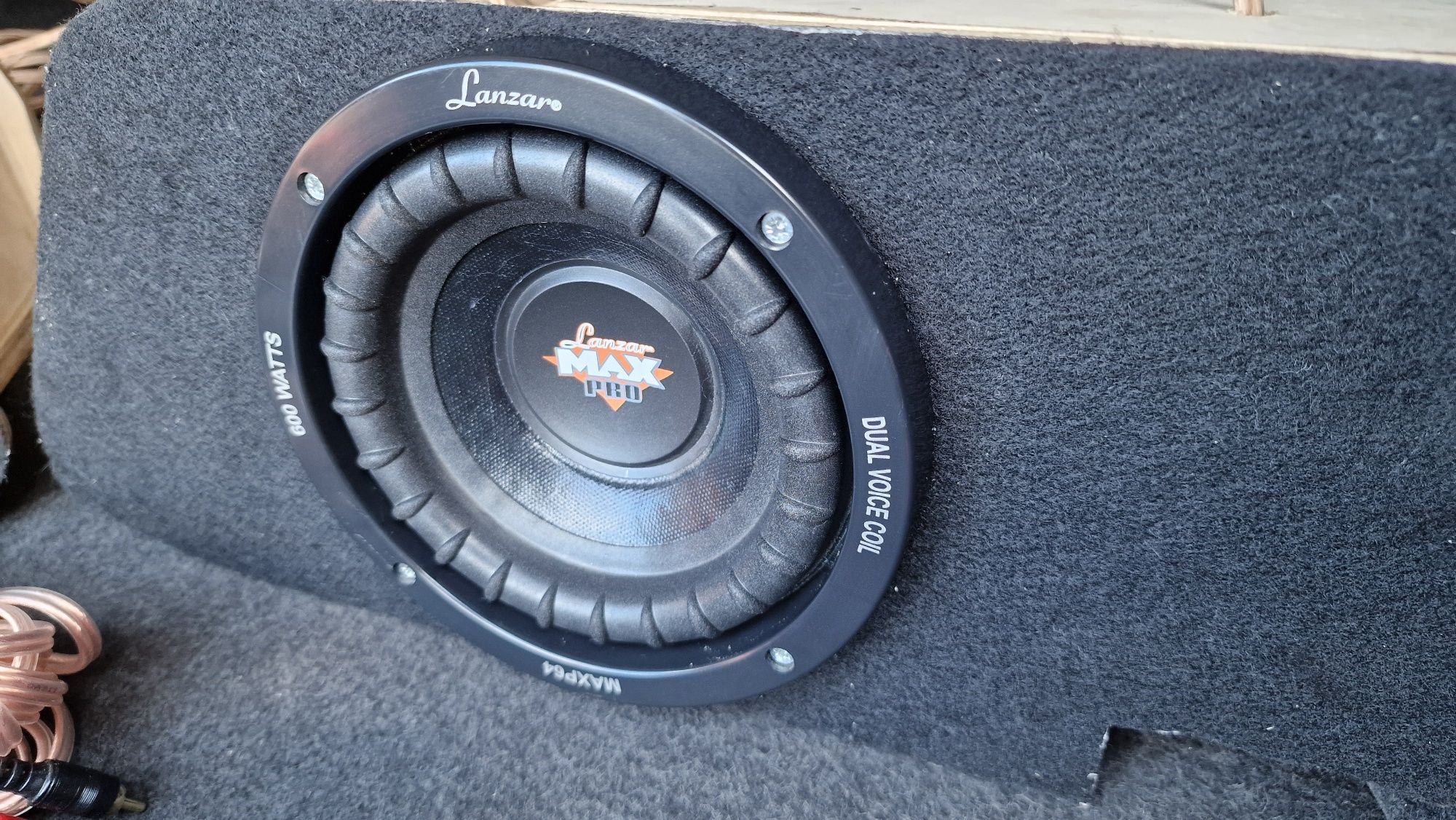 Skrzynia basowa, wzmiacniacz, car audio Lanzar Max