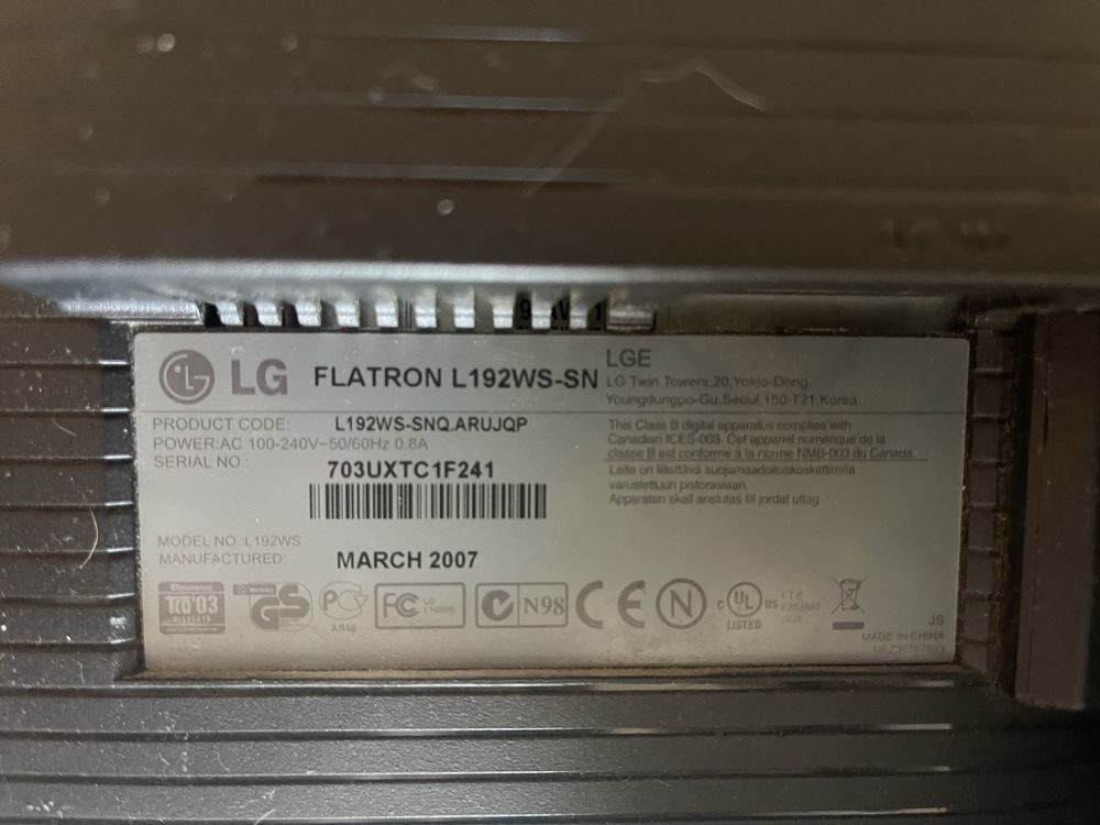 Монітор LG flatron