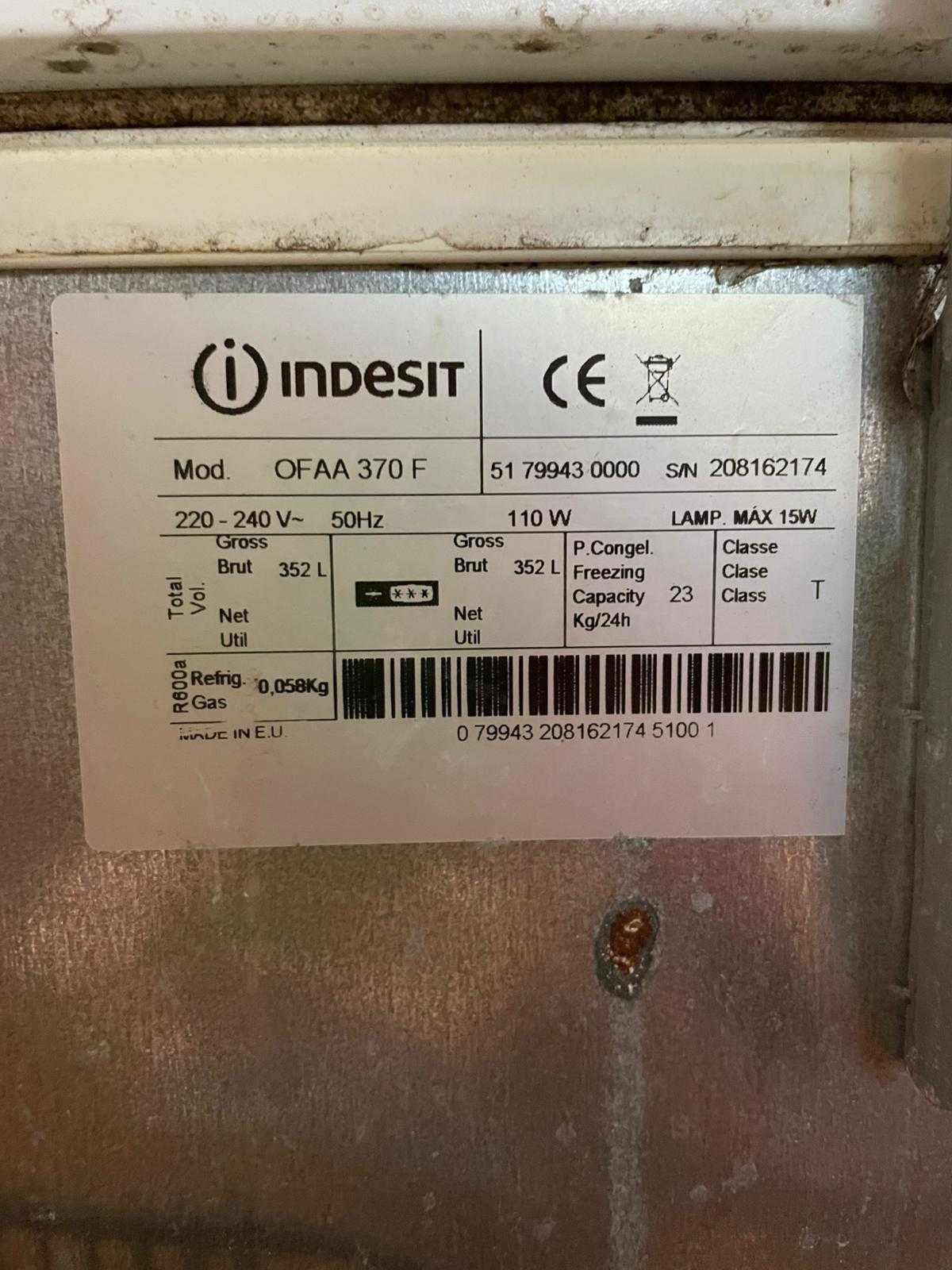 Arca Congeladora Horizontal Indesit OFAA 370 F – 352L