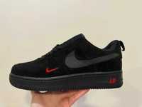 Buty męskie Nike Air Force 1 '07 LV8 "Black & Light Crimson" r. 42,5