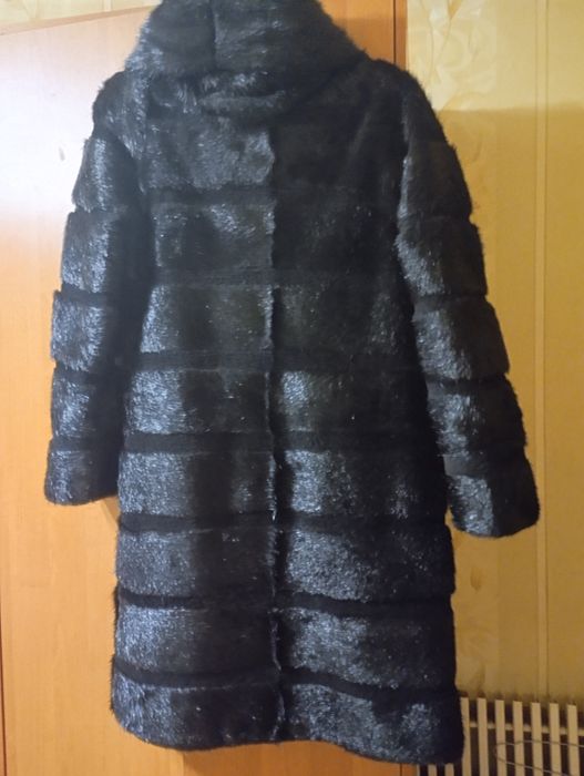 Продам шубу из нутрии
