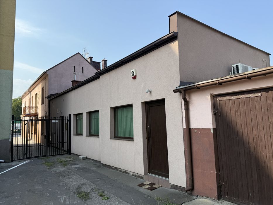 Sprzedam lokal mieszkaniowy biuro mieszkanie