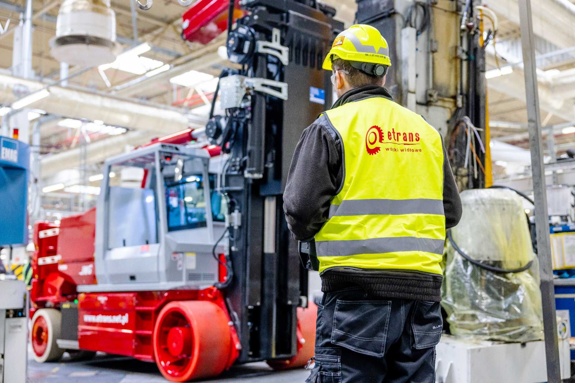 Wynajem wózka widłowego 25Ton JMG MC250.09FT / ŻURAW ELEKTRYCZNY 25Ton