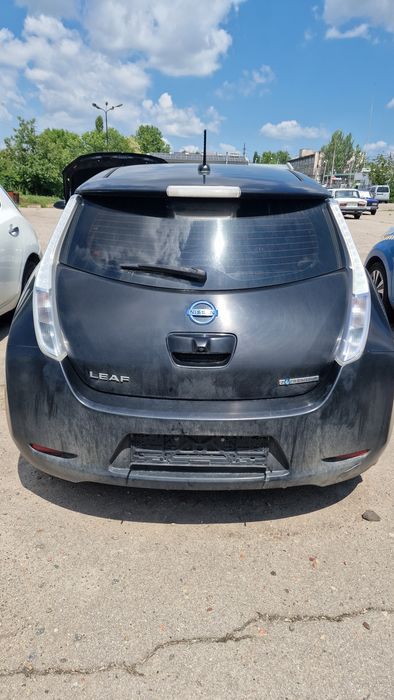 Продам Nissan Leaf 2015 Черный