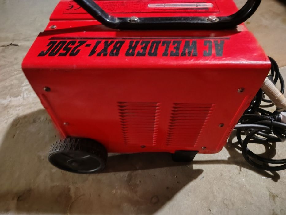 Сварочный аппарат "AC Welder BX1-250C"