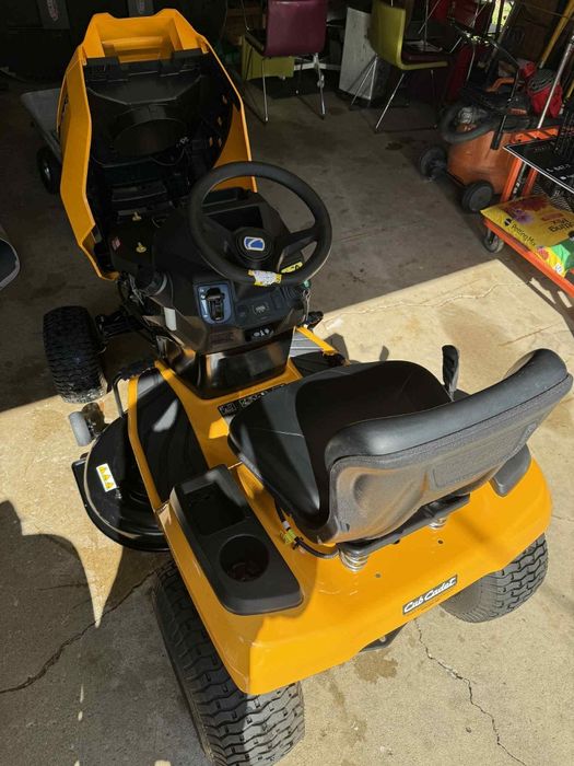 Kosiarka samojezdna Cub Cadet XT1 (2021) – 18 KM, kosisko 107 cm
