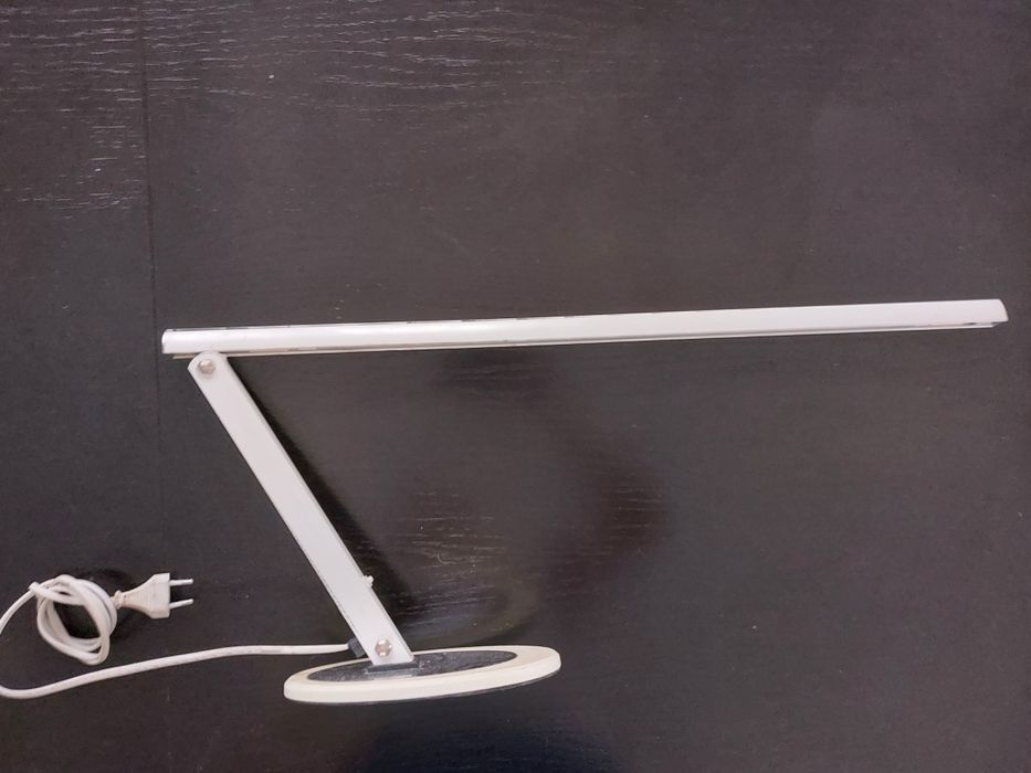 Lampa staniwiskowa Slim ACTIVE do robienia paznokci