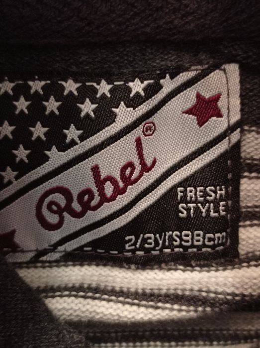 Elegancki sweter Rebel r 98