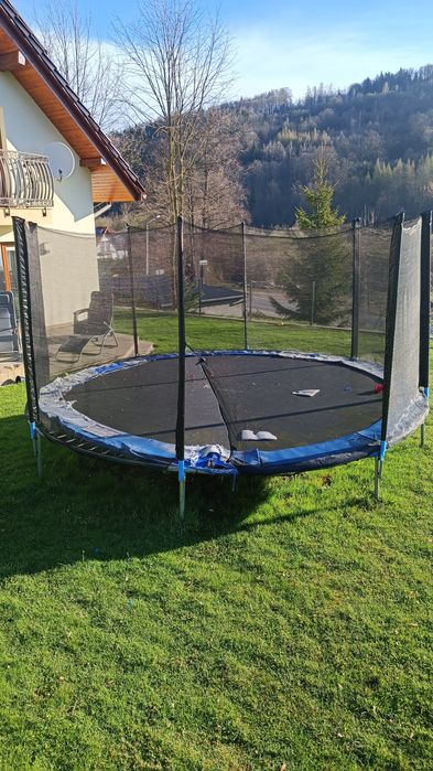 Trampolina z siatką 420cm