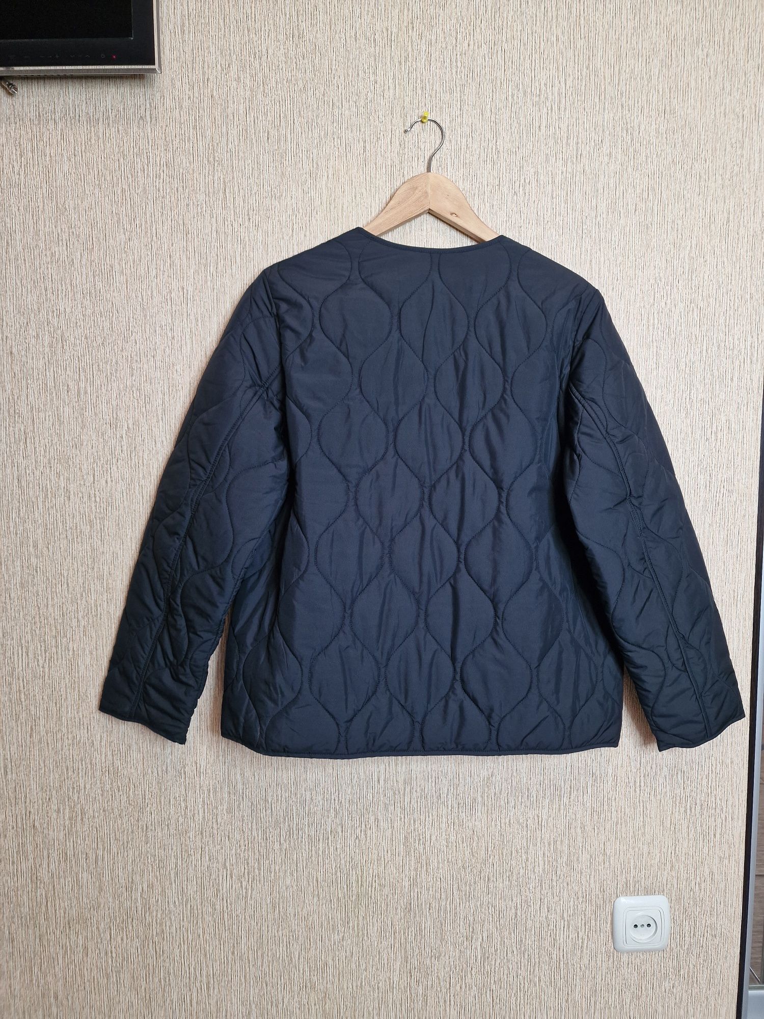 Стильна , злегка утеплена стьобана куртка  Marks&Spencer,  2 розміри
н