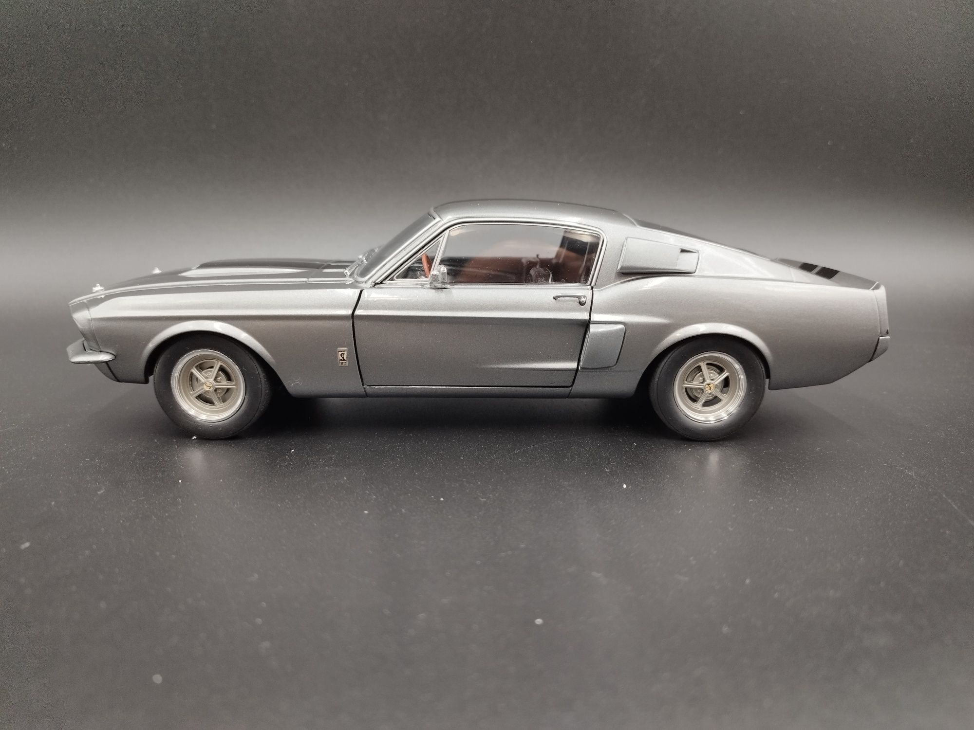 1:18 SolidoFord Mustang GT 500 Shelby Model nowy